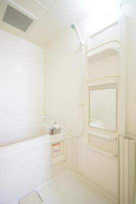 �y���̑��z�@�o�X�^�V�����[