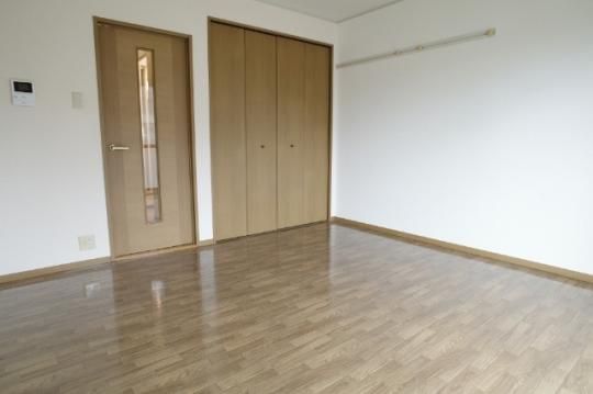 �y���̑��z�@���r���O