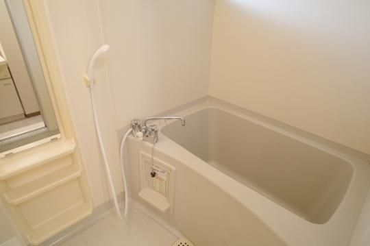 �y���̑��z�@�o�X�^�V�����[