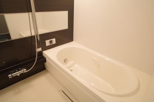 �y���̑��z�@�o�X�^�V�����[