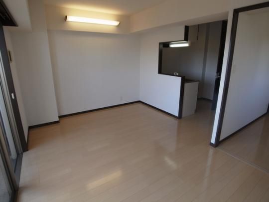 �y���̑��z�@���r���O