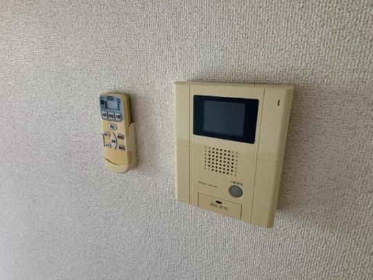 �y���̑��z�@�Z�L�����e�B
