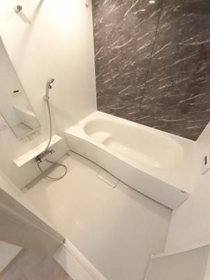 �y���̑��z�@�o�X�^�V�����[