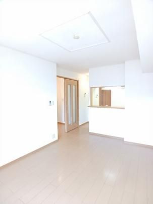 �y���̑��z�@���r���O