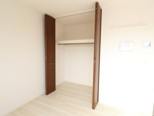 �y���̑��z�@302�@�N���[�[�b�g