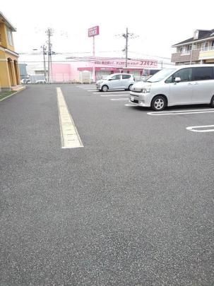 �y���̑��z�@���ԏ�