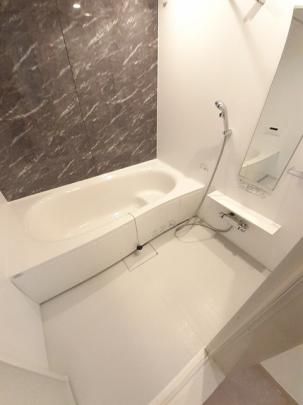 �y���̑��z�@�o�X�^�V�����[