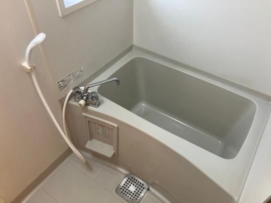 �y���̑��z�@�o�X�^�V�����[