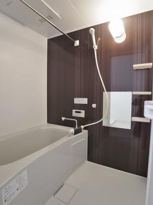 �y���̑��z�@�o�X�^�V�����[