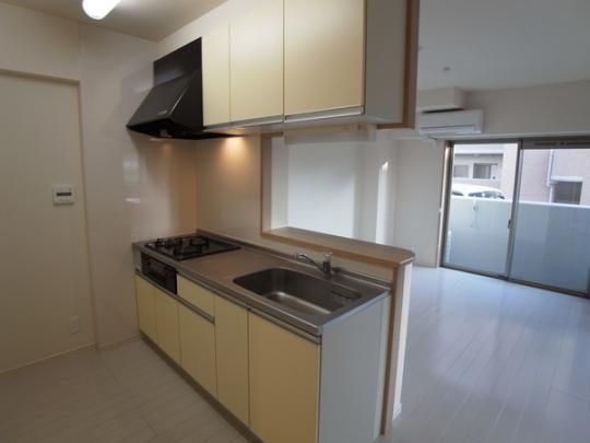 �y���̑��z�@�L�b�`��