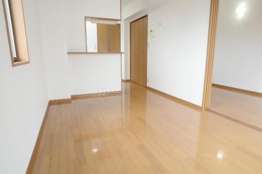 �y���̑��z�@���r���O