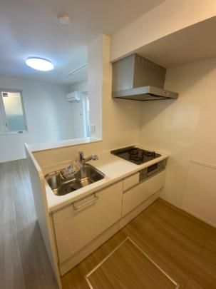 �y���̑��z�@102�L�b�`��