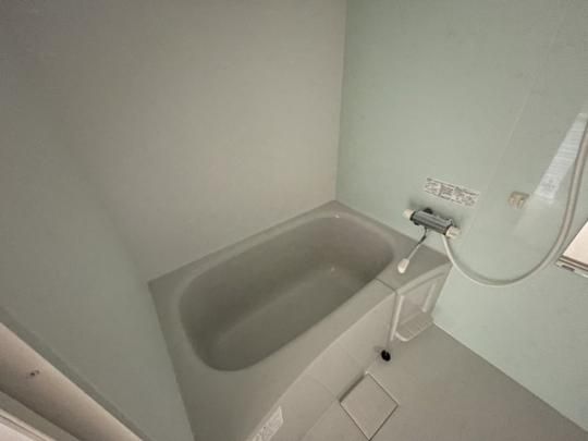 �y���̑��z�@�o�X�^�V�����[