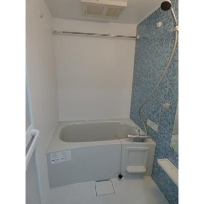 �y���̑��z�@�o�X�^�V�����[