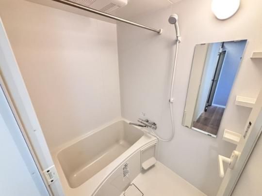 �y���̑��z�@�o�X�^�V�����[