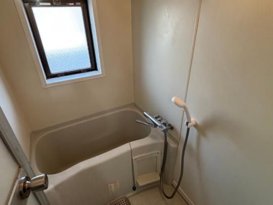 �y���̑��z�@�o�X�^�V�����[