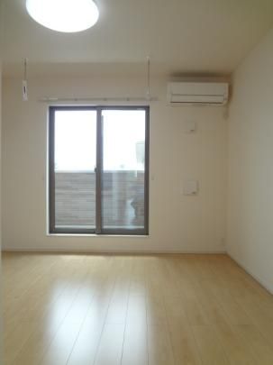 �y���̑��z�@���r���O