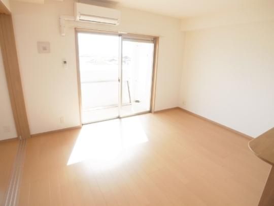 �y���̑��z�@���r���O