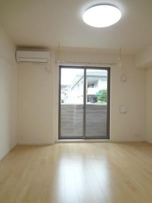 �y���̑��z�@���r���O