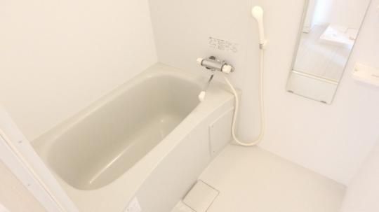 �y���̑��z�@�o�X�^�V�����[