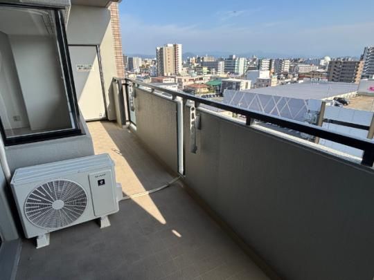 �y���̑��z�@�o���R�j�[