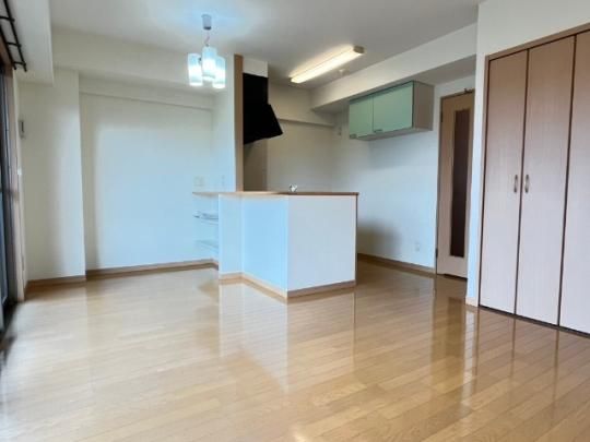 �y���̑��z�@���r���O