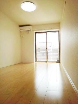 �y���̑��z�@���r���O