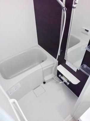 �y���̑��z�@�o�X�^�V�����[