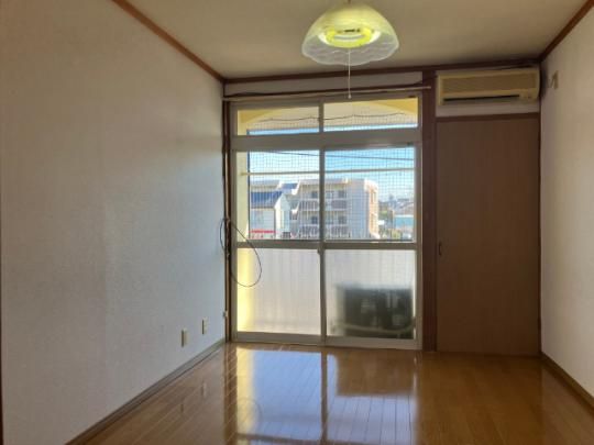 �y���̑��z�@���r���O