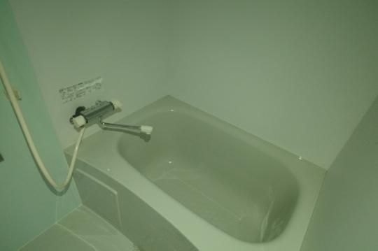 �y���̑��z�@�o�X�^�V�����[