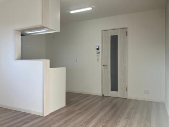 �y���̑��z�@���r���O