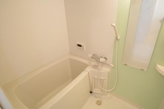 �y���̑��z�@�o�X�^�V�����[