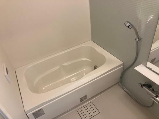 �y���̑��z�@�o�X�^�V�����[