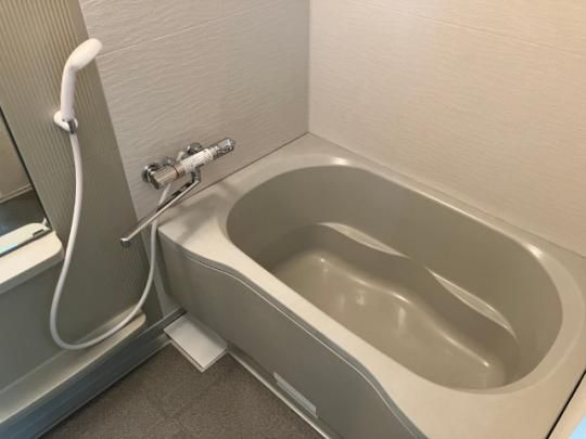 �y���̑��z�@�o�X�^�V�����[