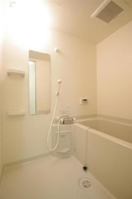 �y���̑��z�@�o�X�^�V�����[