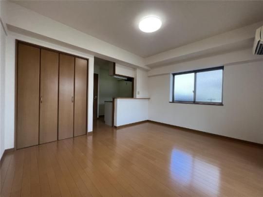 �y���̑��z�@���r���O