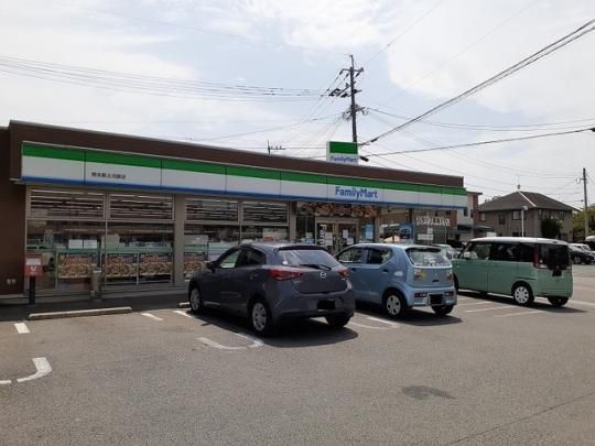 �y���Ӂz�@�t�@�~���[�}�[�g�V�y�͌��X�F350m