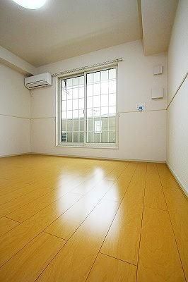 �y���̑��z�@���r���O