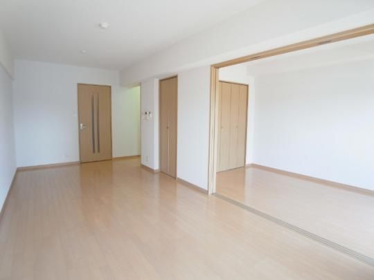 �y���̑��z�@���r���O