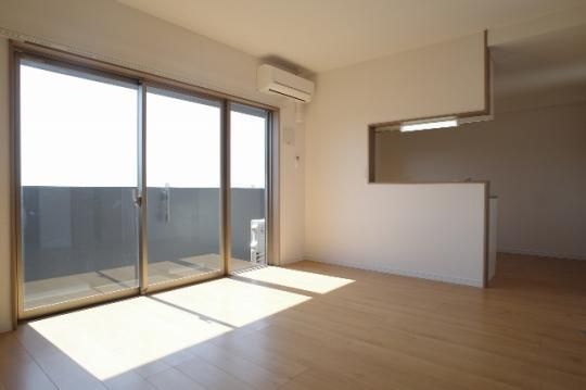 �y���̑��z�@���r���O