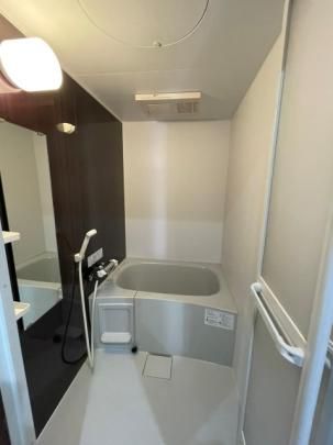 �y���̑��z�@�o�X�^�V�����[