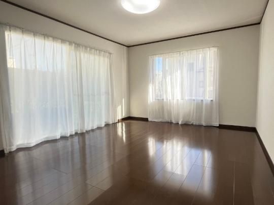 �y���̑��z�@���r���O