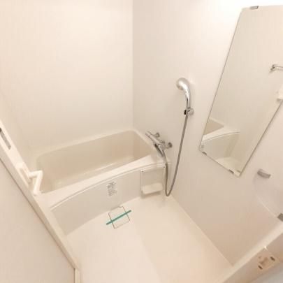 �y���̑��z�@�o�X�^�V�����[