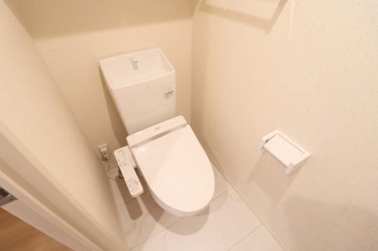 �y���̑��z�@203�@�g�C��