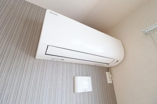 �y���̑��z�@203�@�G�A�R��