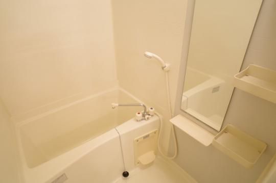 �y���̑��z�@�o�X�^�V�����[