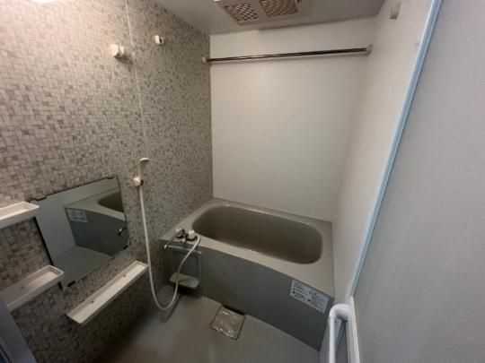 �y���̑��z�@�o�X�^�V�����[