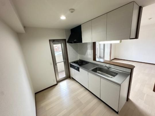 �y���̑��z�@�L�b�`��