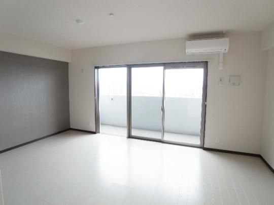 �y���̑��z�@���r���O