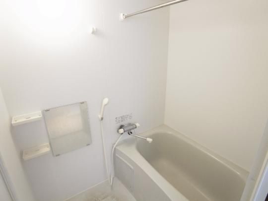 �y���̑��z�@�o�X�^�V�����[